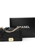 Caviar Quilted Medium Boy Flap Black