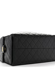 Caviar Quilted Medium CHNL 25 Handbag Black