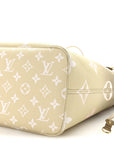 Monogram Giant Spring In The City Neverfull MM Sunset Kaki