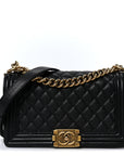 Caviar Quilted Medium Boy Flap Black