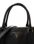Saffiano Lux Medium Galleria Double Zip Tote Black