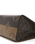 Reverse Monogram Giant Onthego MM