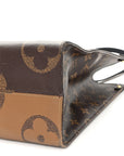 Reverse Monogram Giant Onthego MM