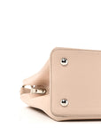Taurillon Capucines MM Petale