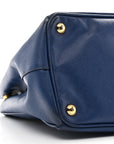 Saffiano Lux Medium Galleria Double Zip Tote Bluette