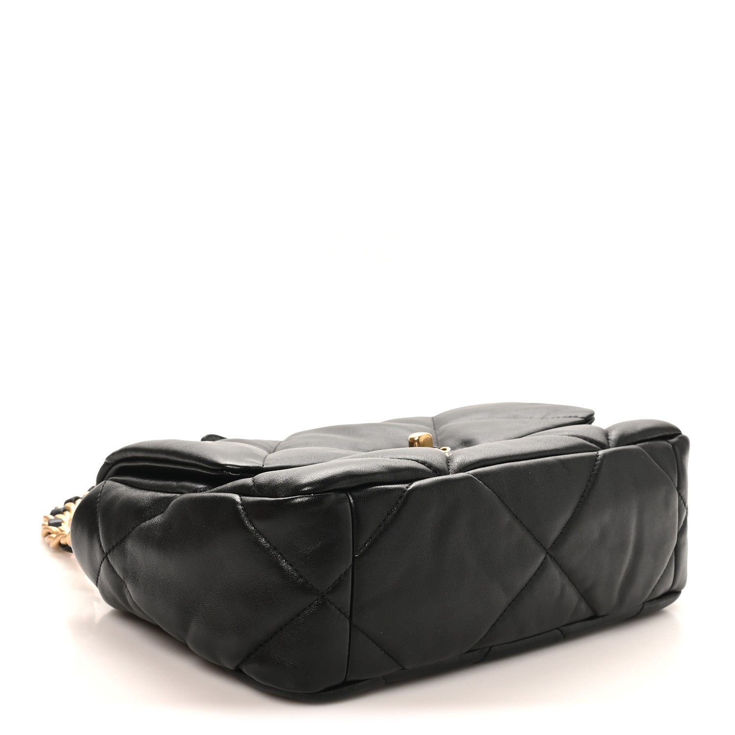 Lambskin Quilted Medium CHNL 19 Flap Black