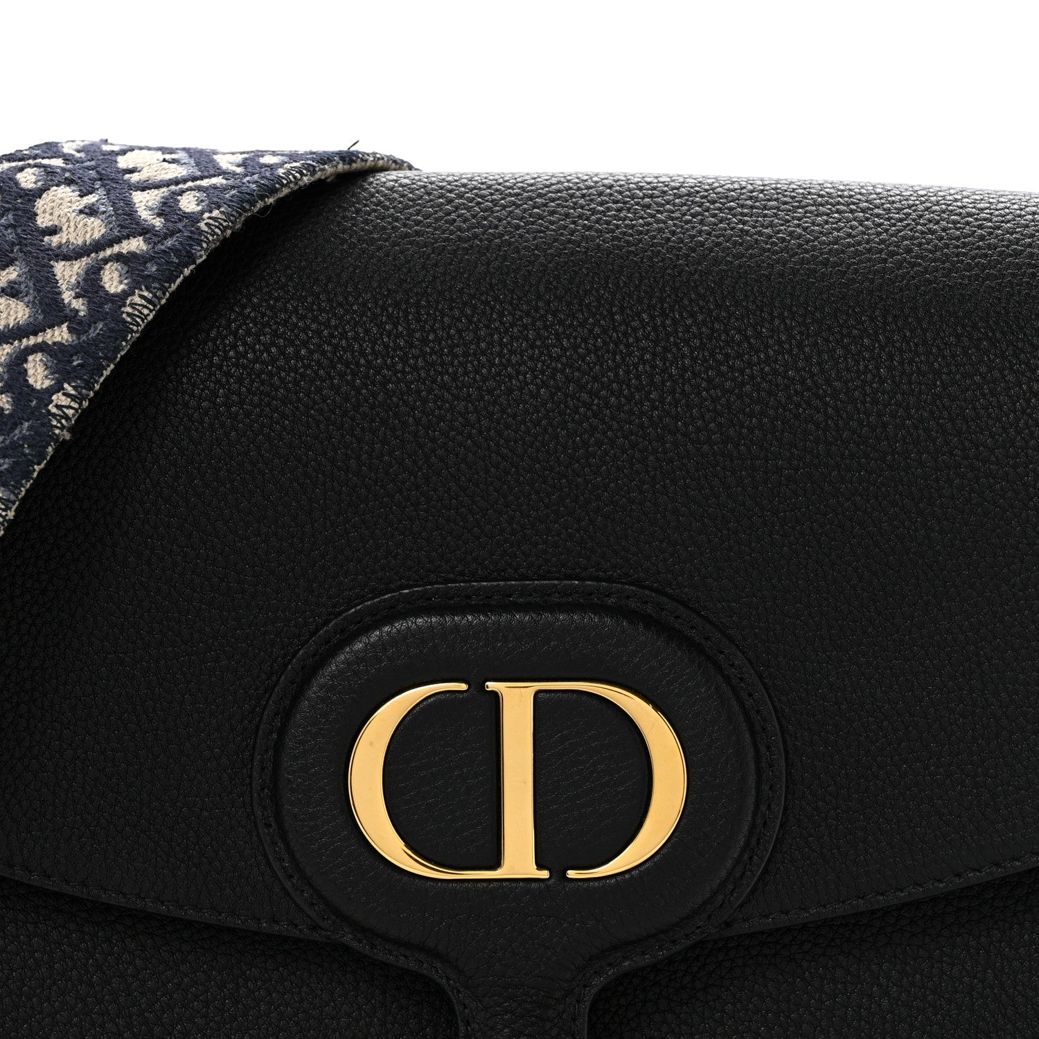 Grained Calfskin Large Bobby Flap Black