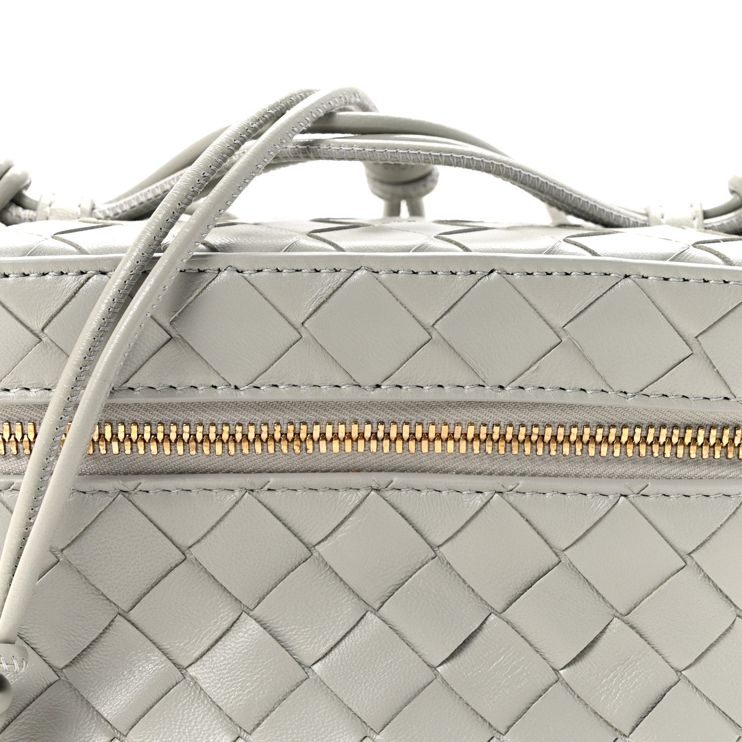 Nappa Intrecciato Small Vanity Case On Strap Agate Grey