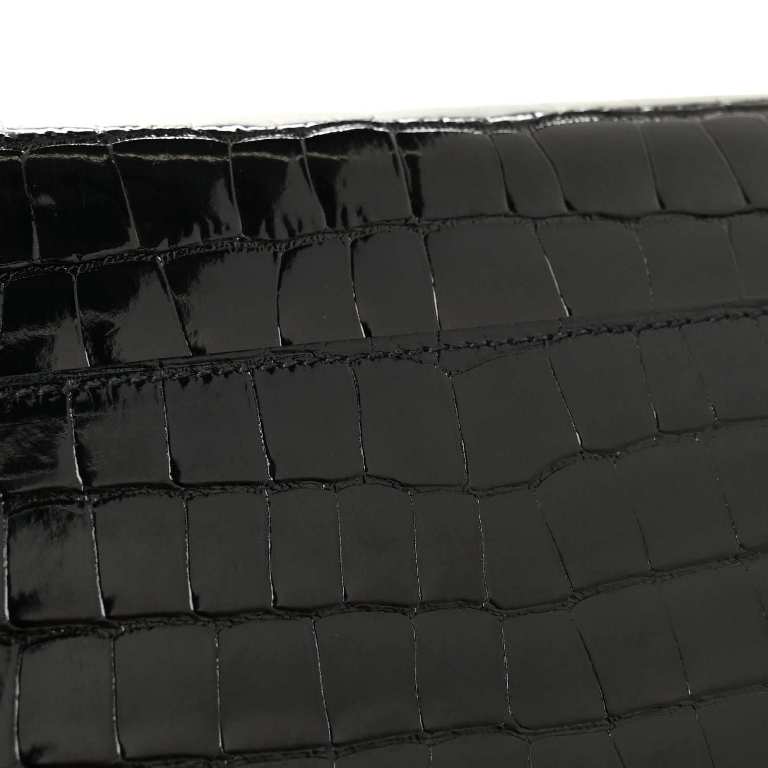 Shiny Alligator Monochrome Constance Long Wallet Black