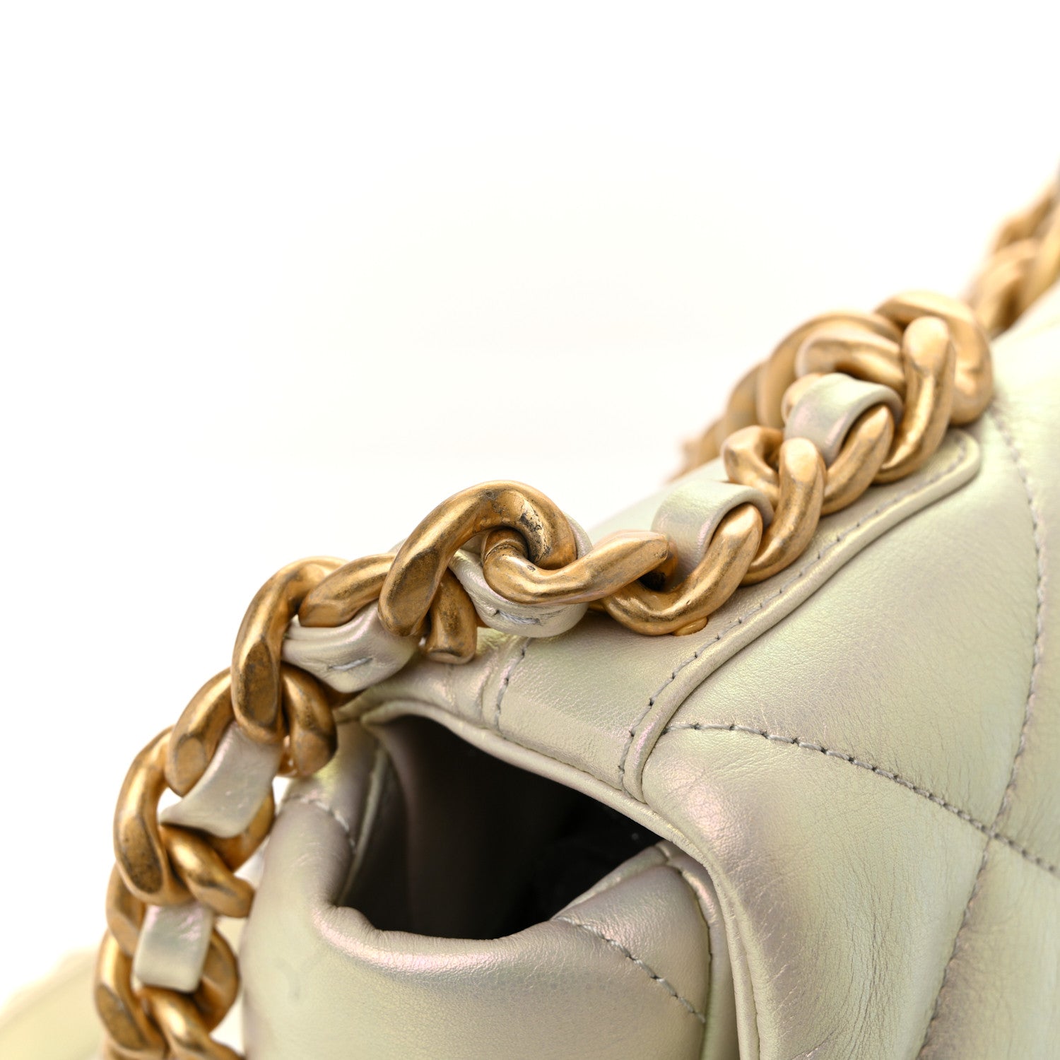 Iridescent Calfskin Quilted Large CHNL 19 Flap White