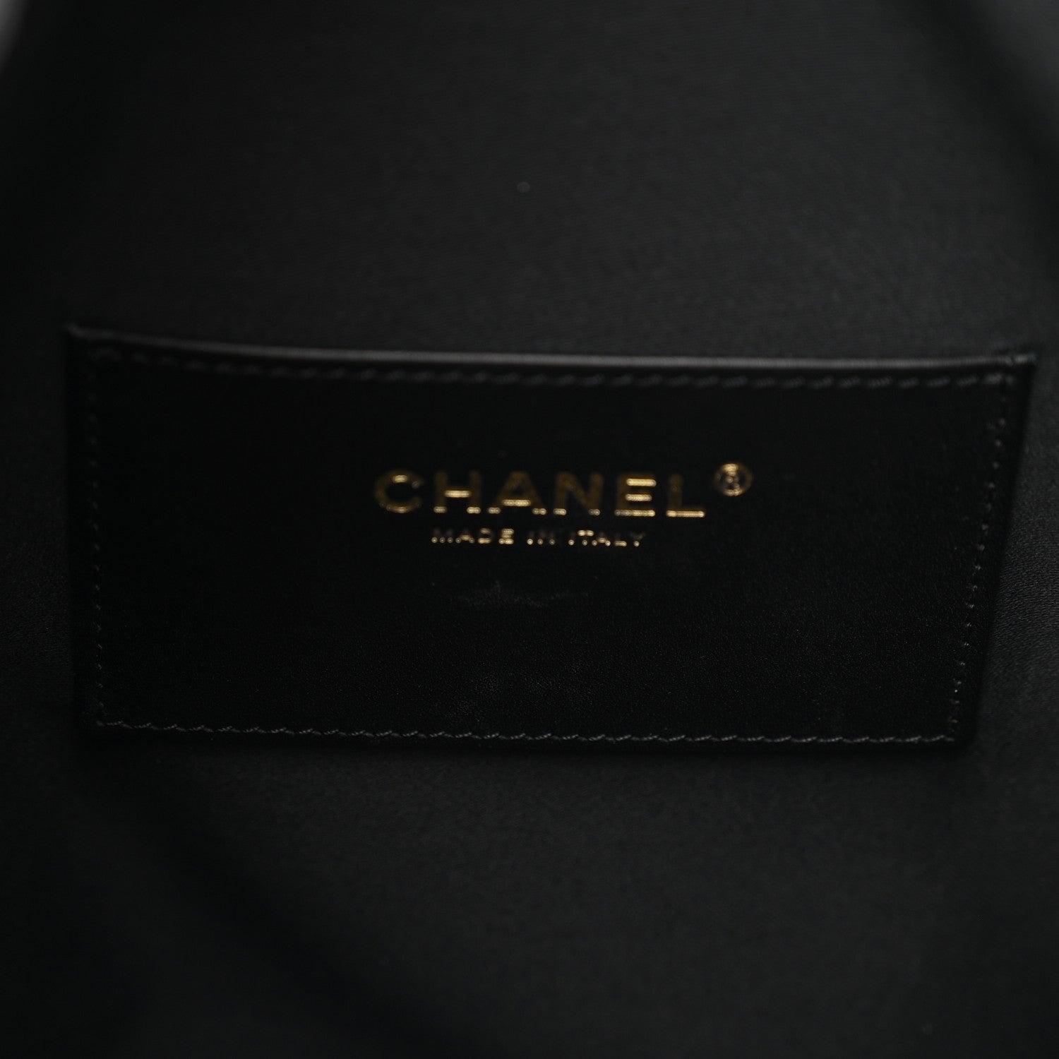 Caviar Quilted Medium CHNL 25 Handbag Black