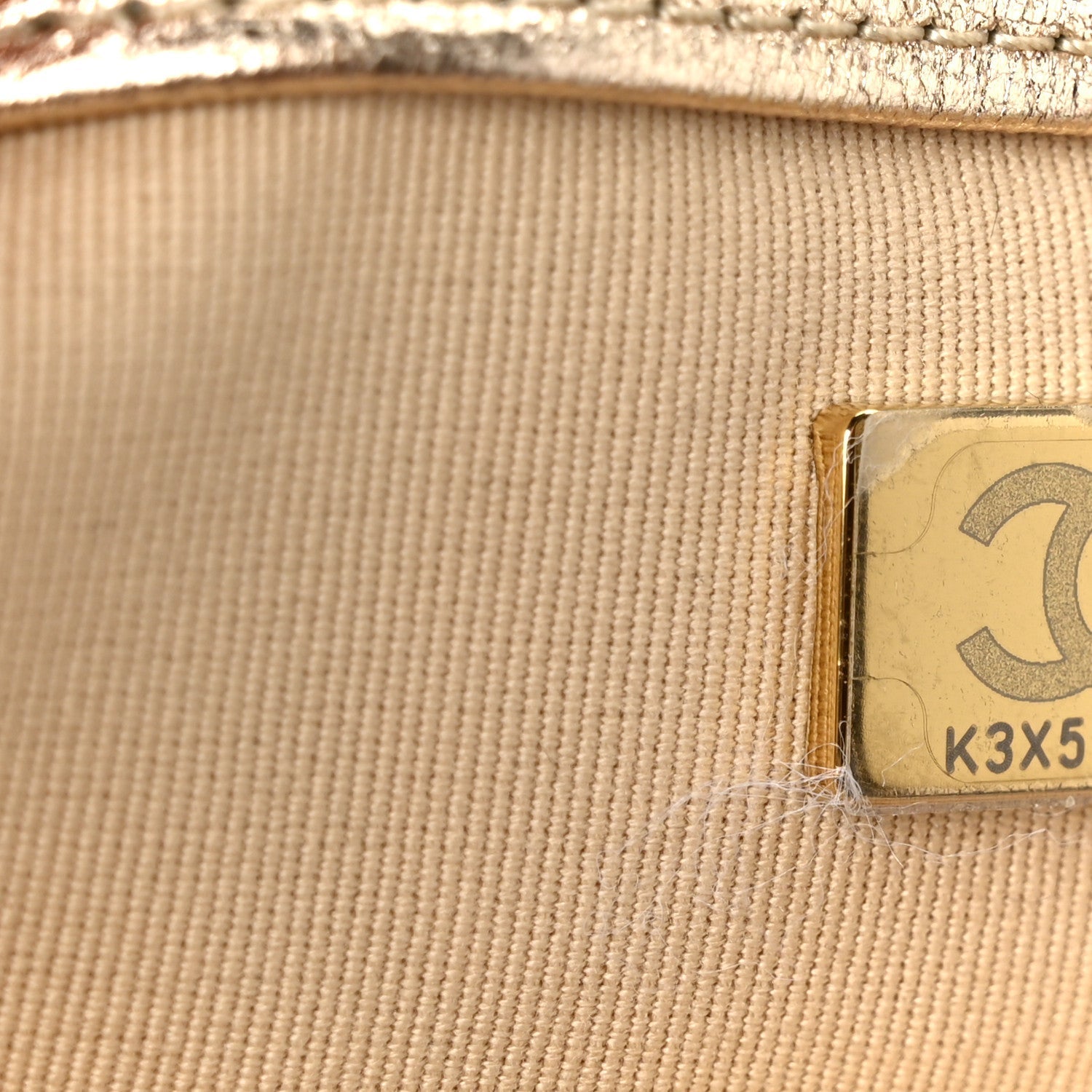 Metallic Calfskin Crochet Medium CHNL 19 Flap Gold