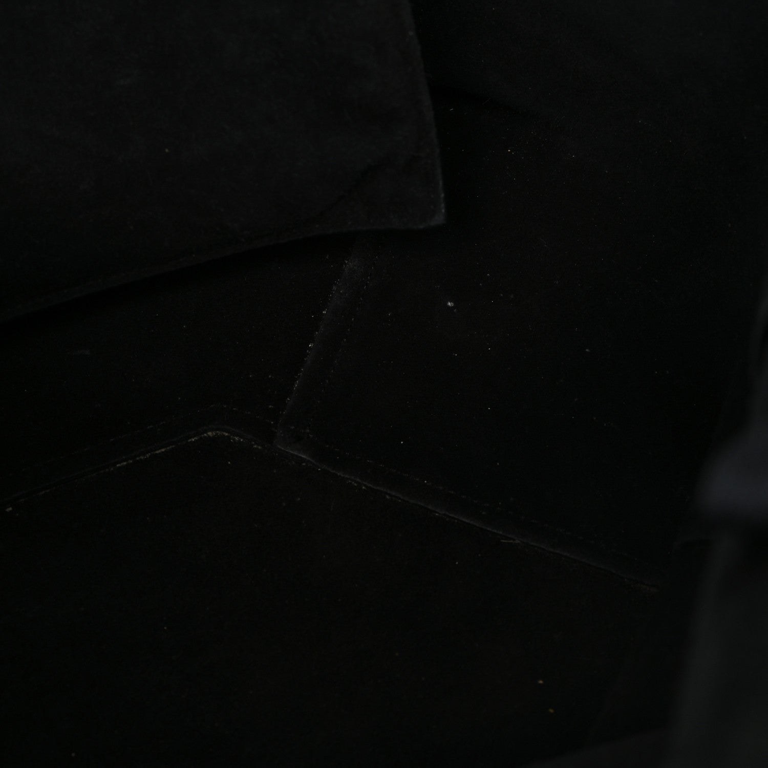 Soft Grained Calfskin Small Belt Cabas Phantom Black
