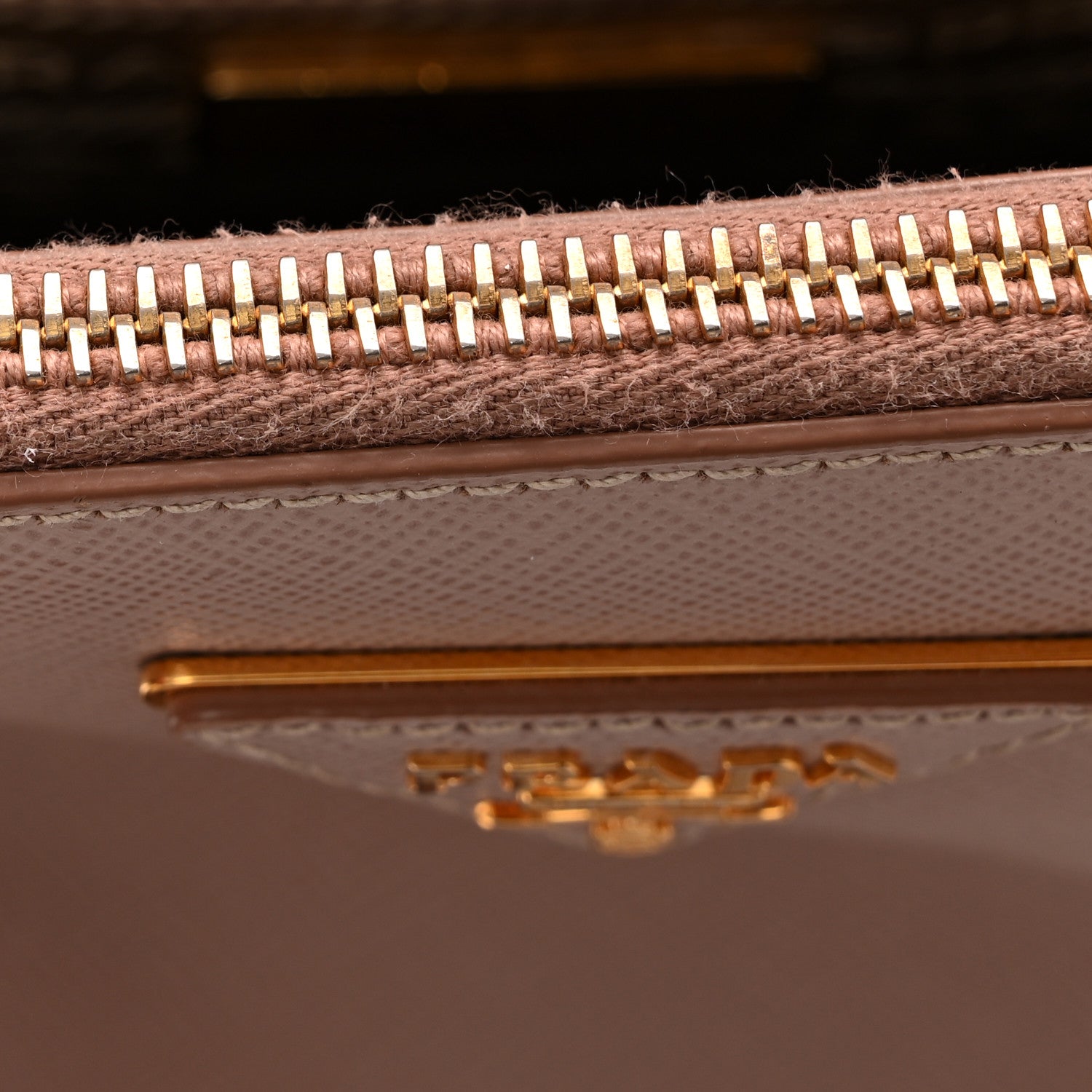 Saffiano Small Galleria Double Zip Tote Cammeo