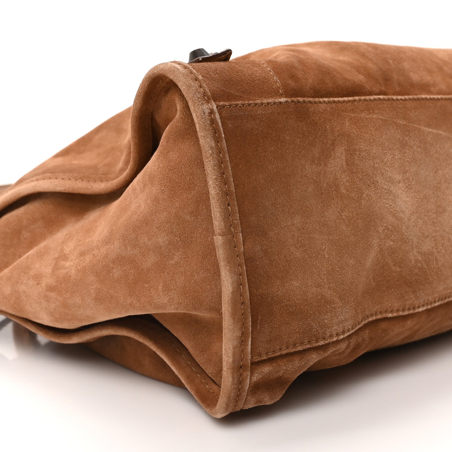 Suede Calfskin Classic Hardware Medium Le City Camel