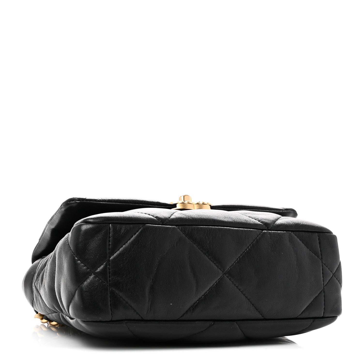 Lambskin Quilted Medium CHNL 19 Flap Black