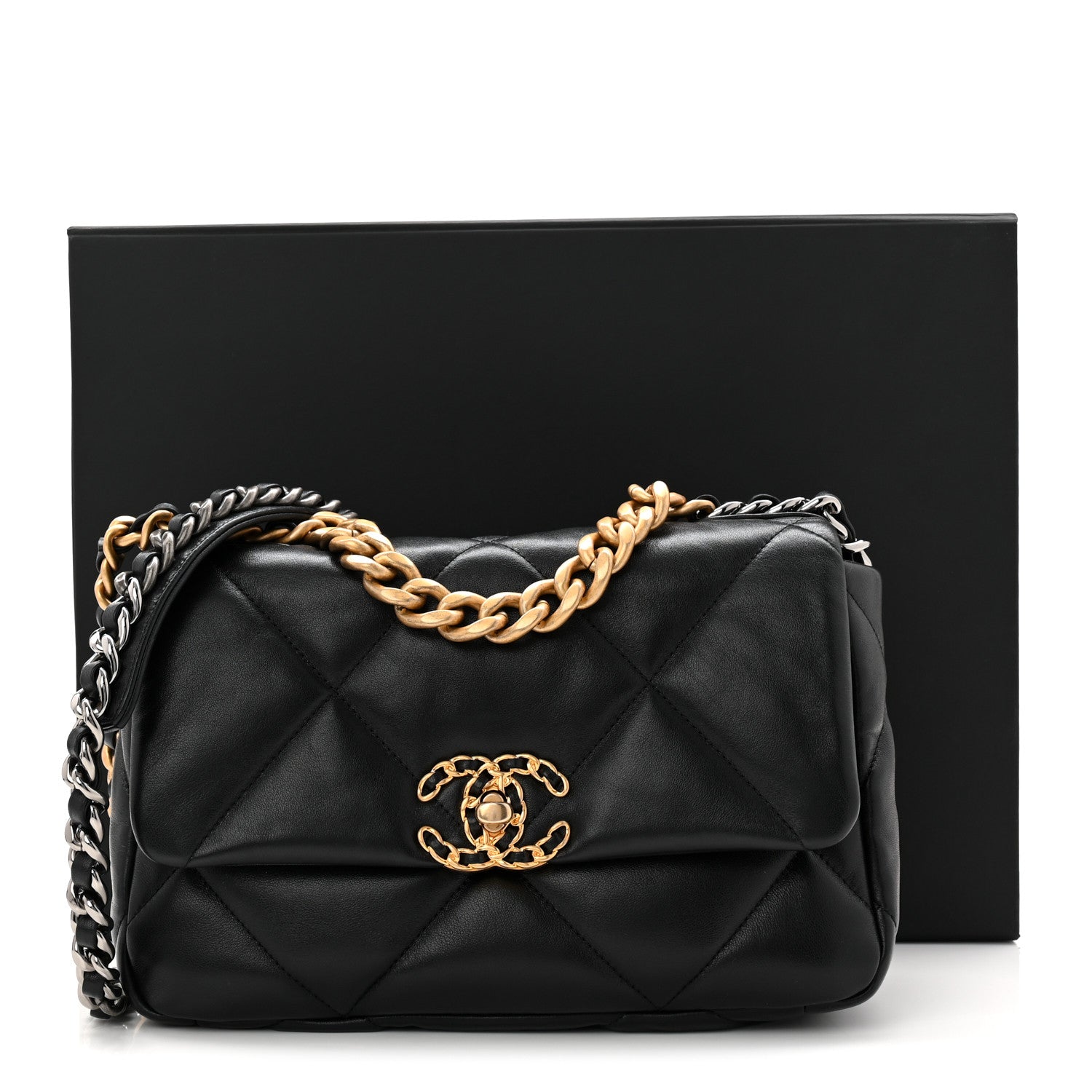 Lambskin Quilted Medium CHNL 19 Flap Black