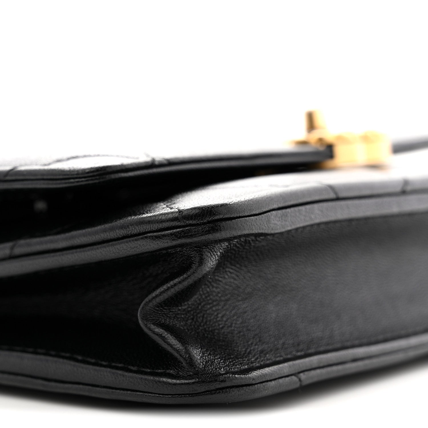 Lambskin Quilted CHNL 19 Wallet On Chain WOC Black