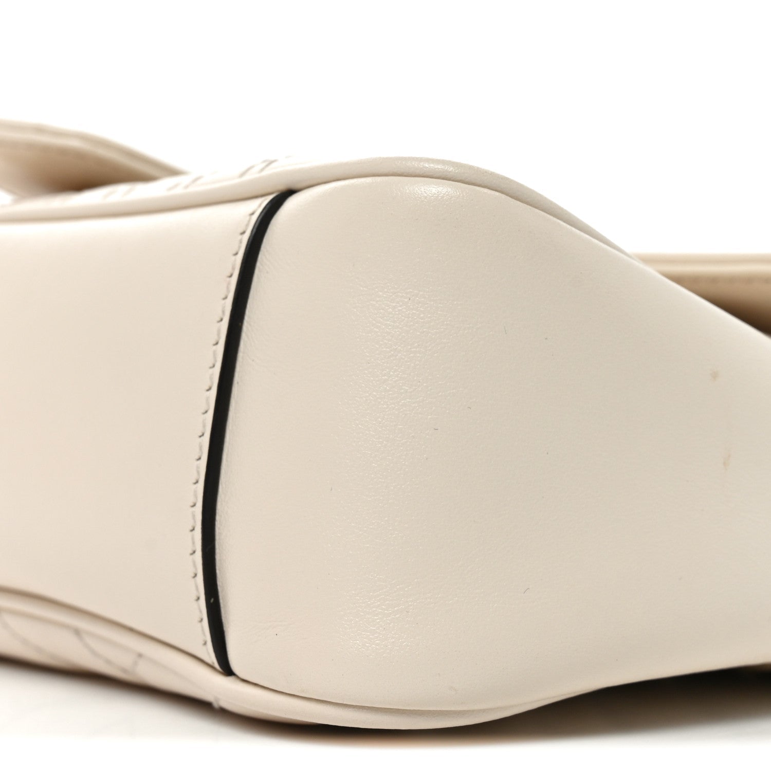 Calfskin Matelasse Small GG Marmont Shoulder Bag White