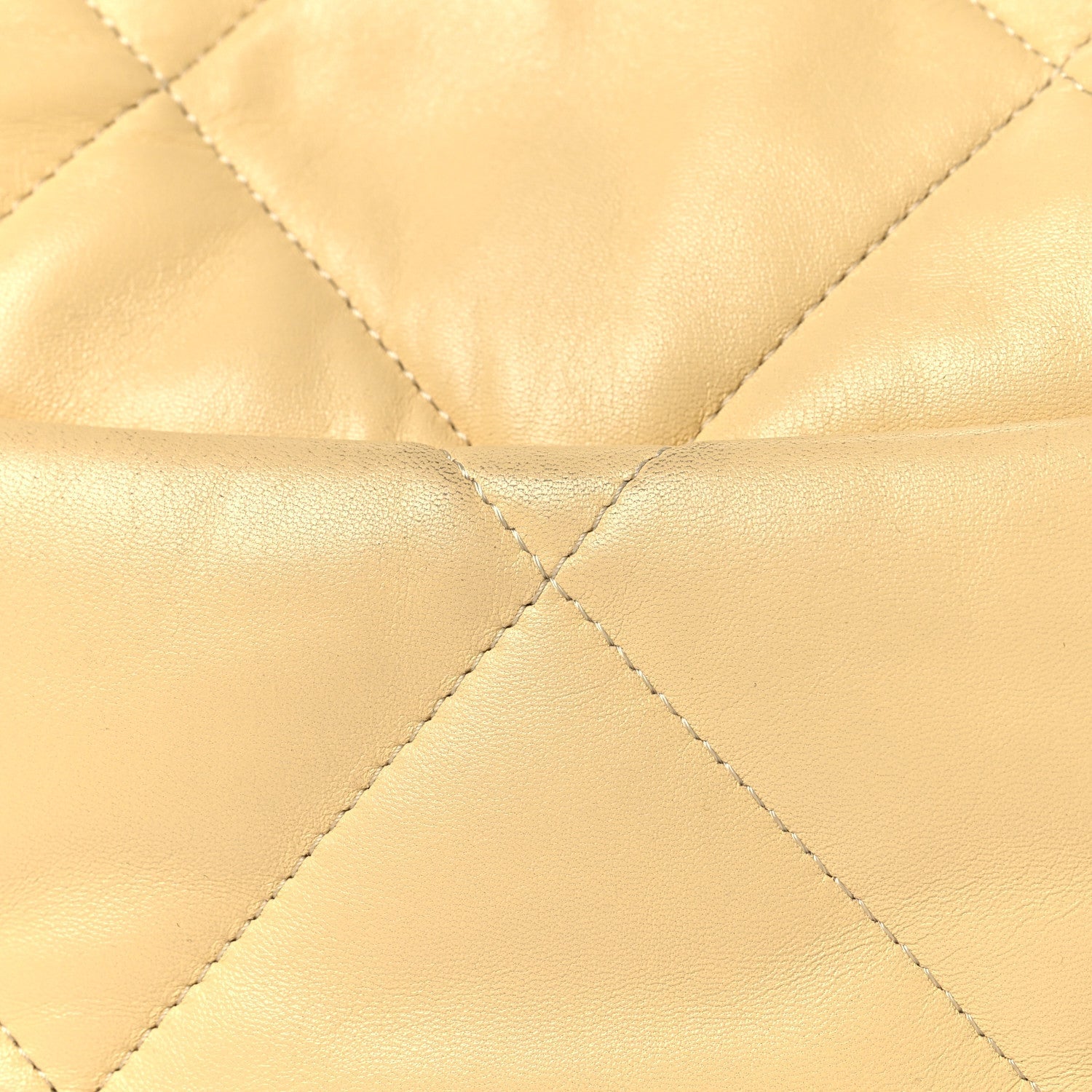 Lambskin Quilted Medium CHNL 19 Flap Yellow