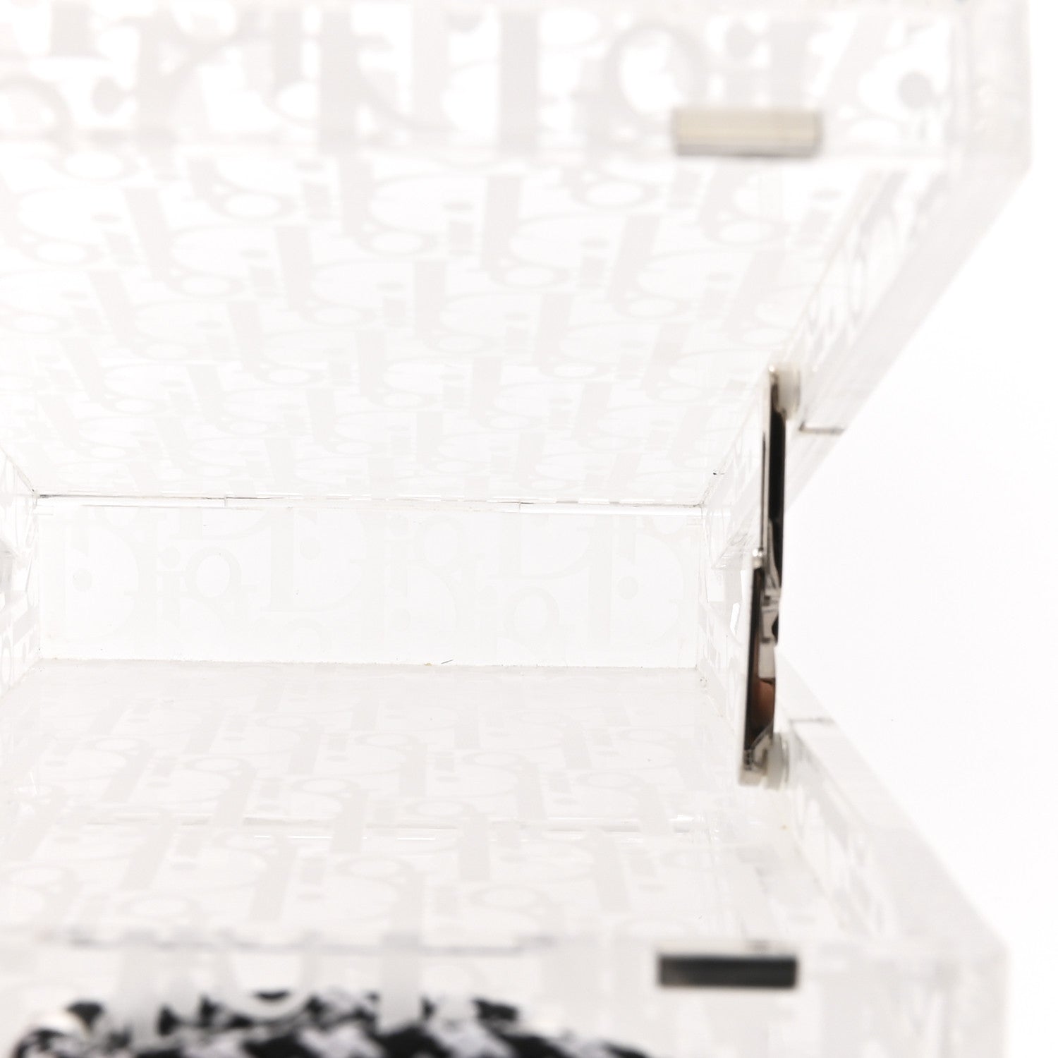 Plexiglass Vertical Pouch Translucent