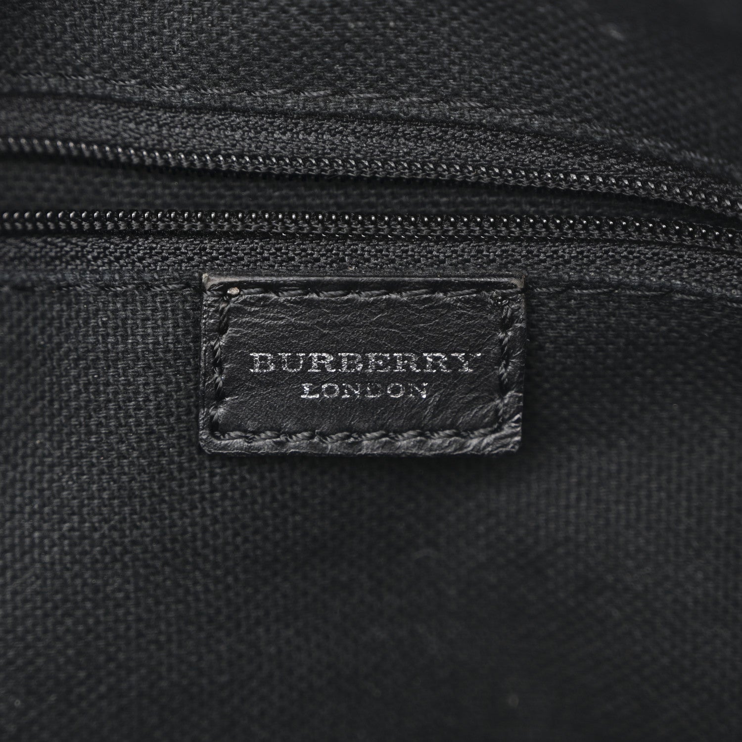 Nova Check Barrel Bag Black