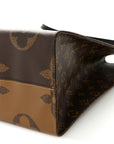 Reverse Monogram Giant Onthego GM