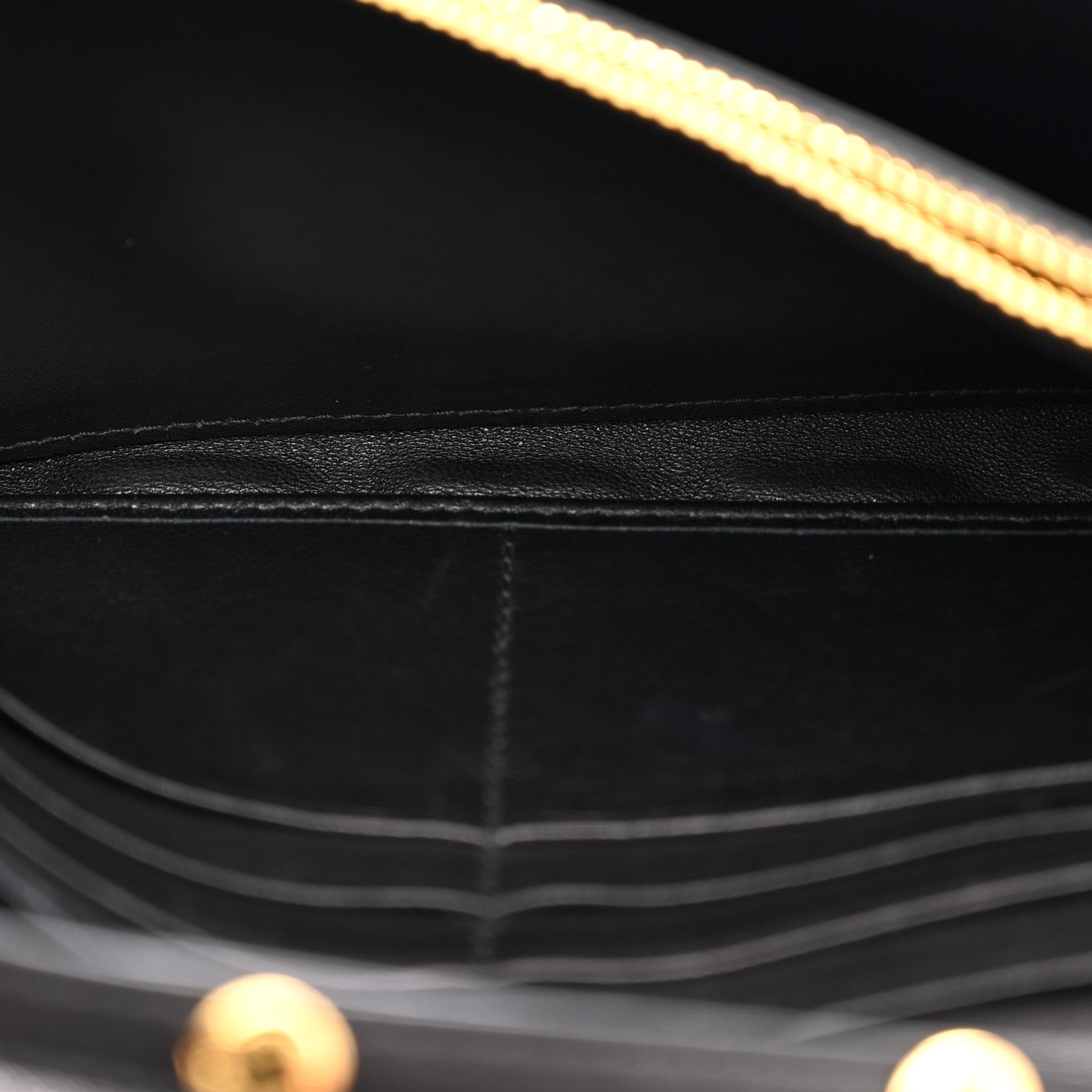 Nappa Padded Wallet On Chain Black