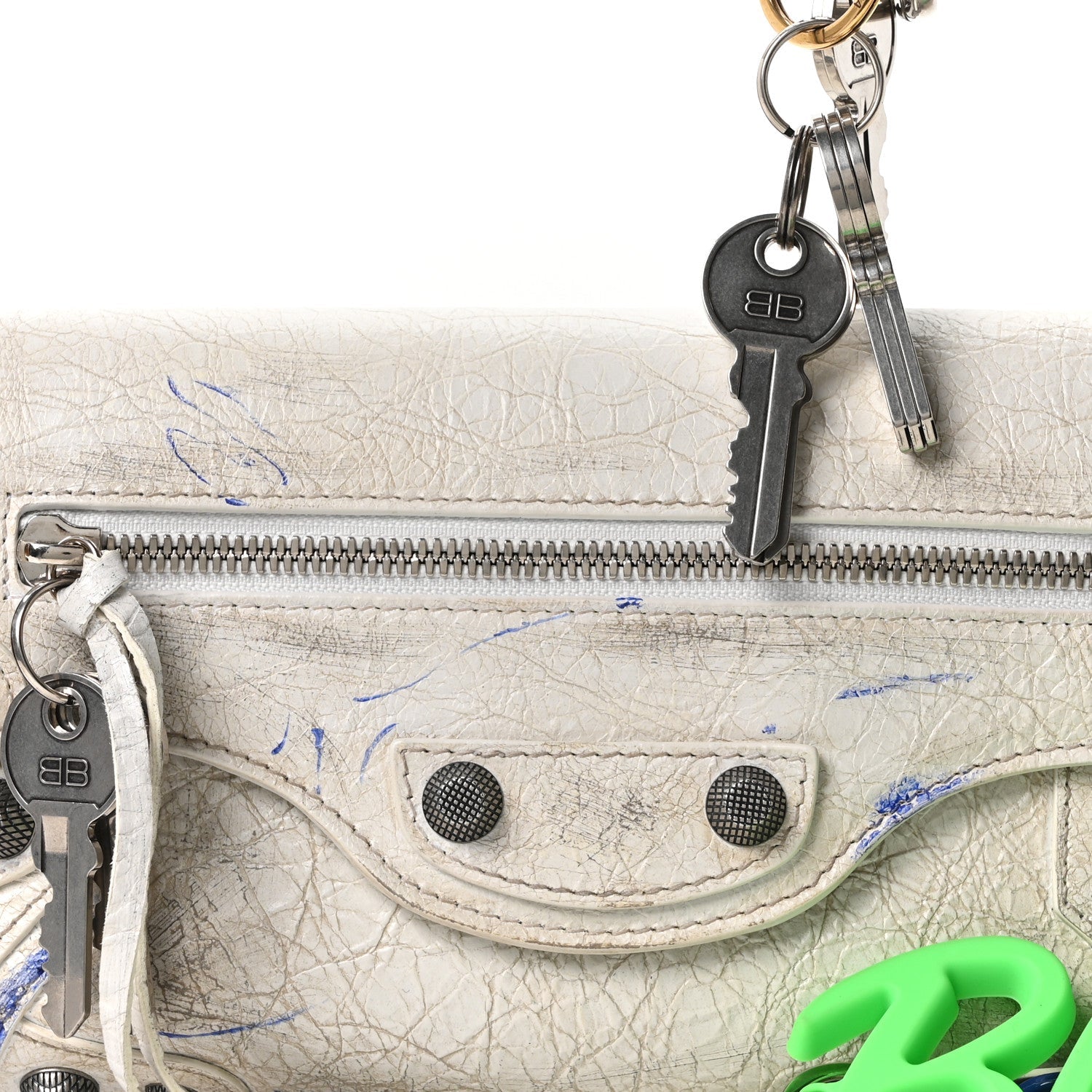 Agneau Arena Charms Small Le Cagole Sling Bag Optic White
