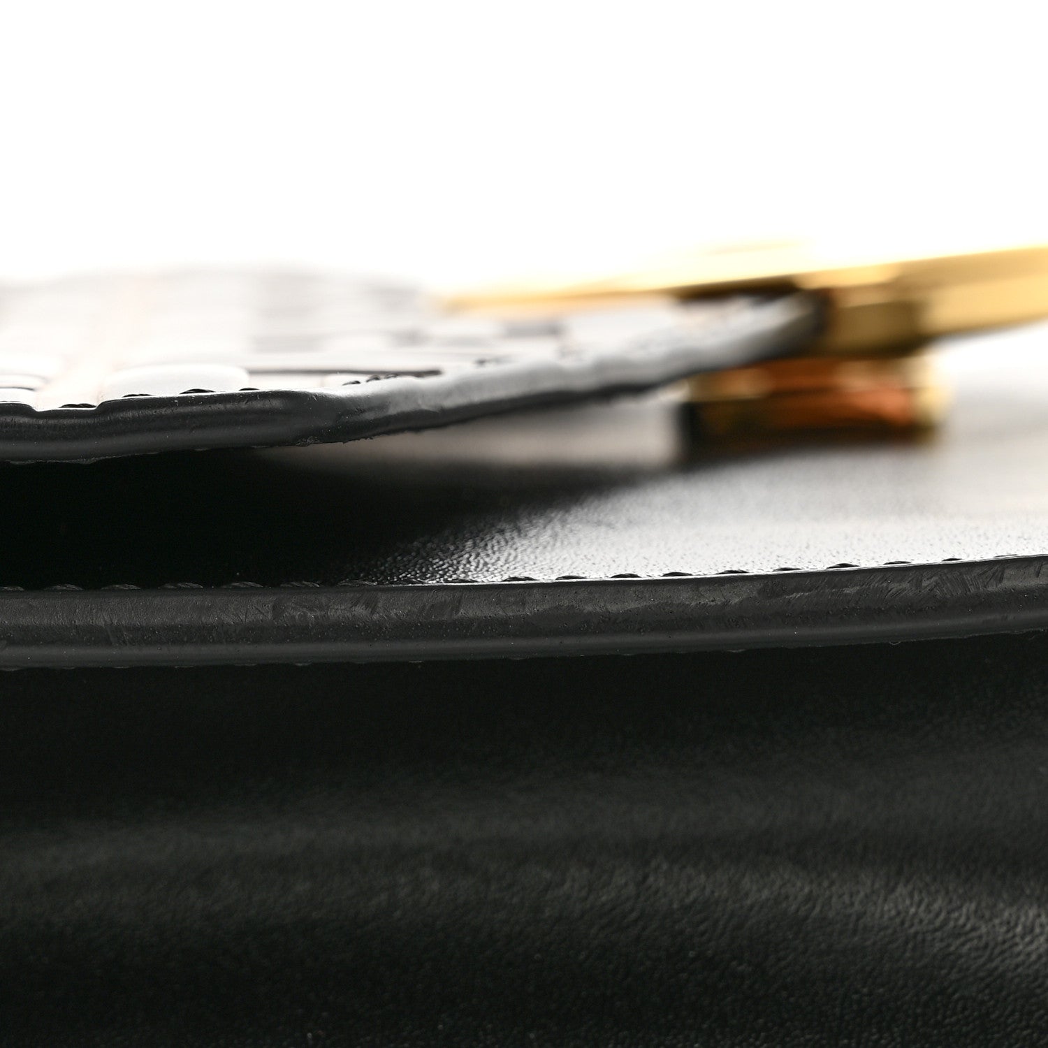 Vitello Cruise F is FNDI Bi-Color FF 1974 Embossed Medium Envelope Wallet On Chain Black Maya