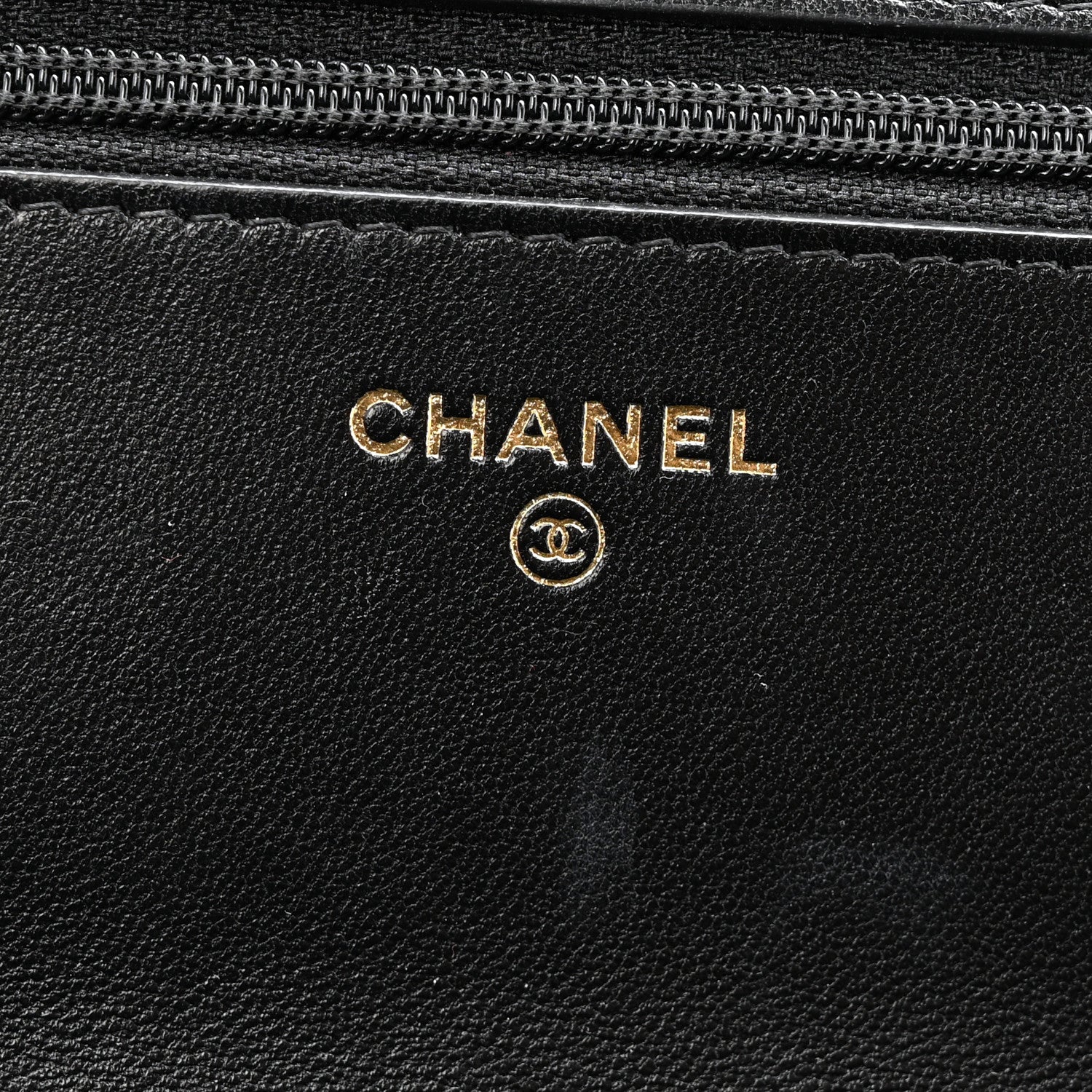 Lambskin Quilted CHNL 19 Wallet On Chain WOC Black