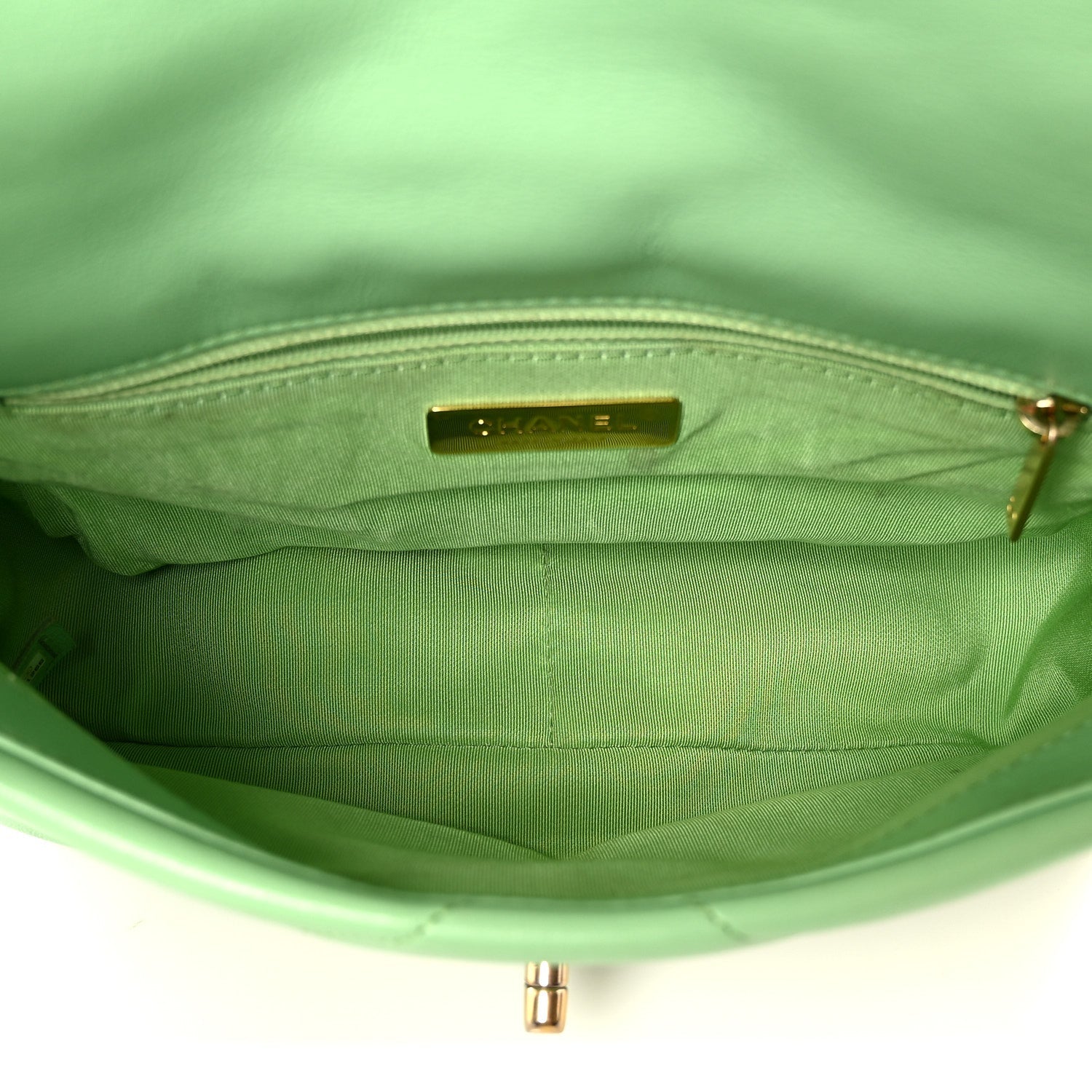 Goatskin Quilted Medium CHNL 19 Flap Light Green