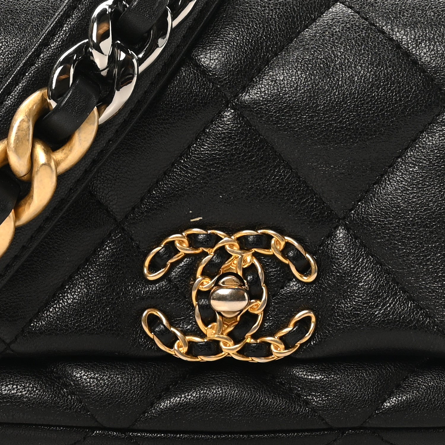 Goatskin Quilted CHNL 19 Waist Bag Black