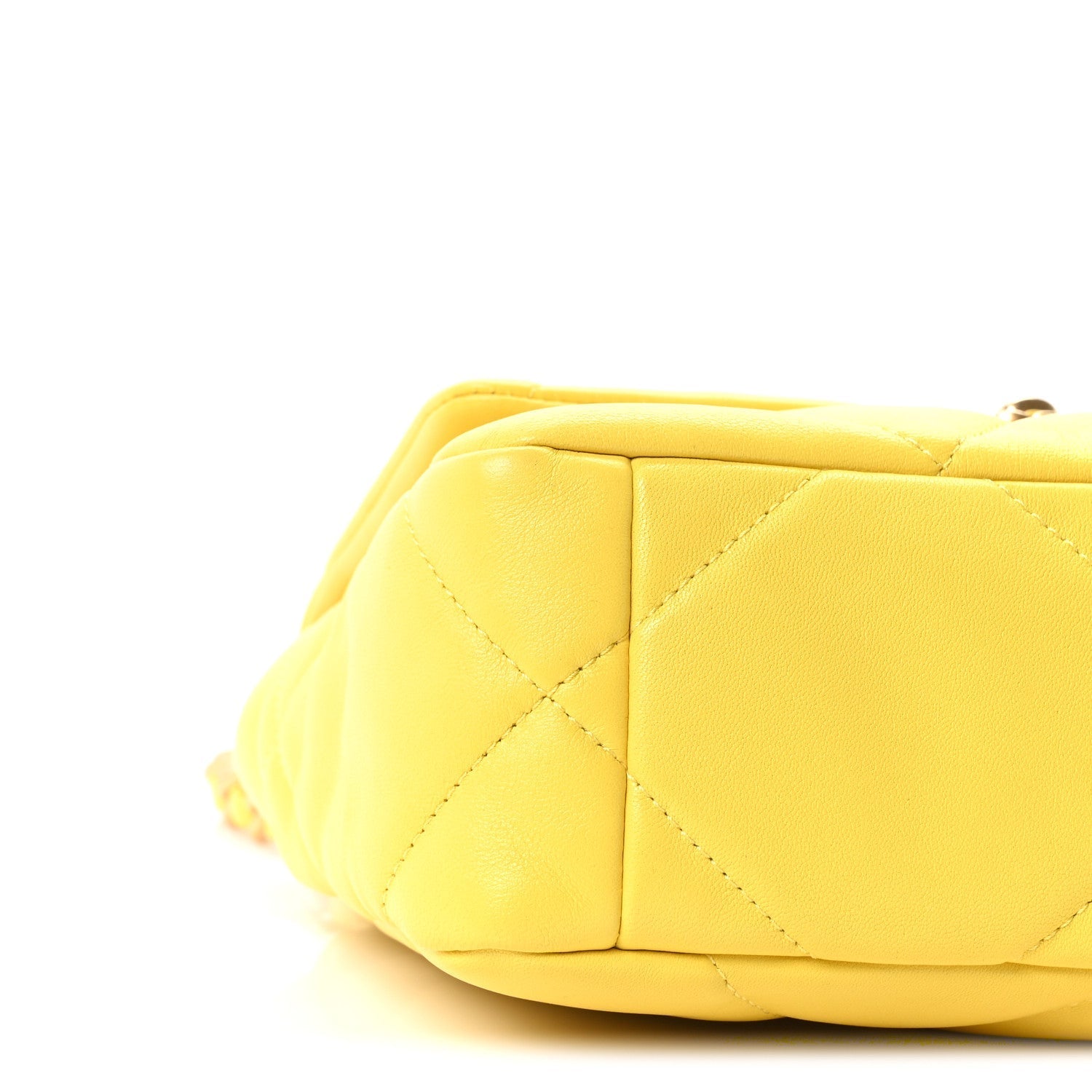 Lambskin Quilted Medium CHNL 19 Flap Yellow