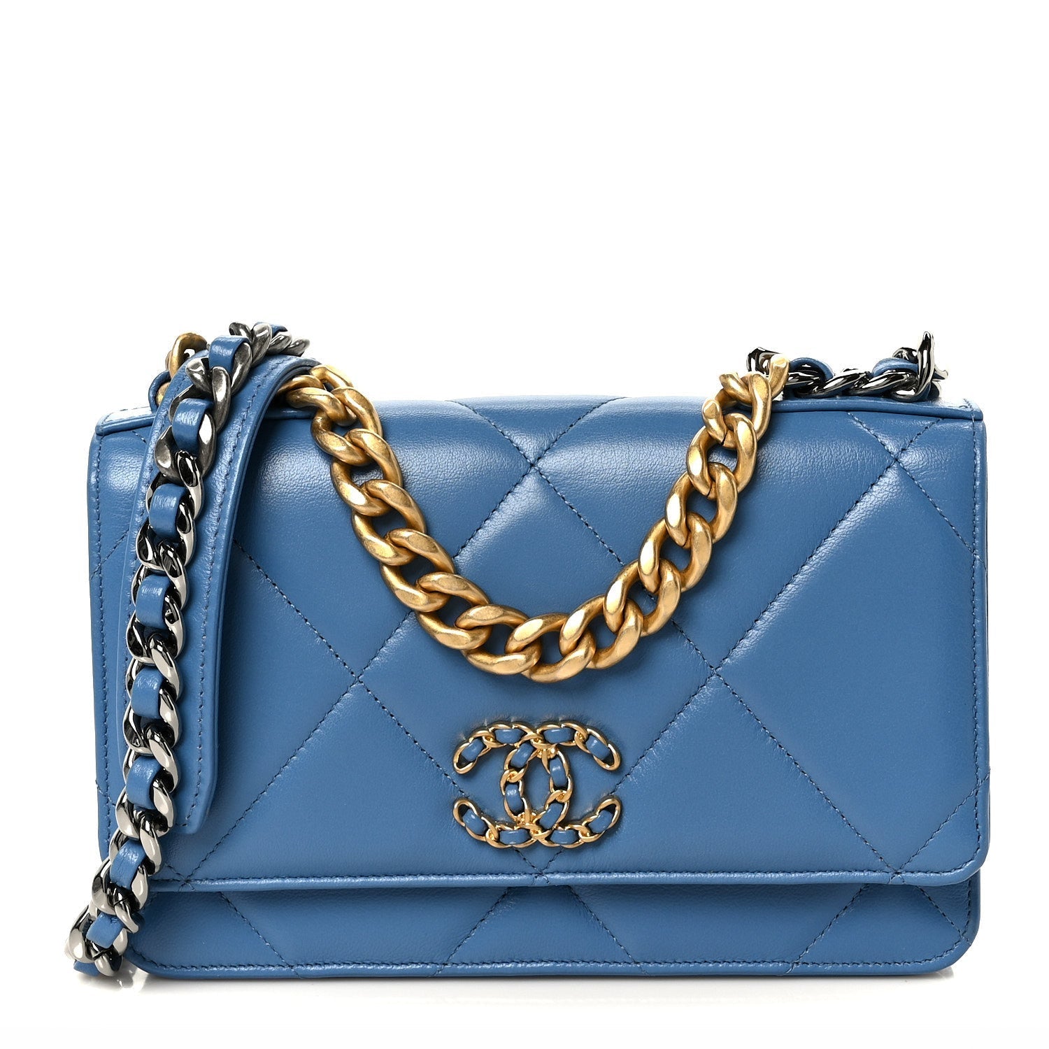 Lambskin Quilted CHNL 19 Wallet On Chain WOC Blue