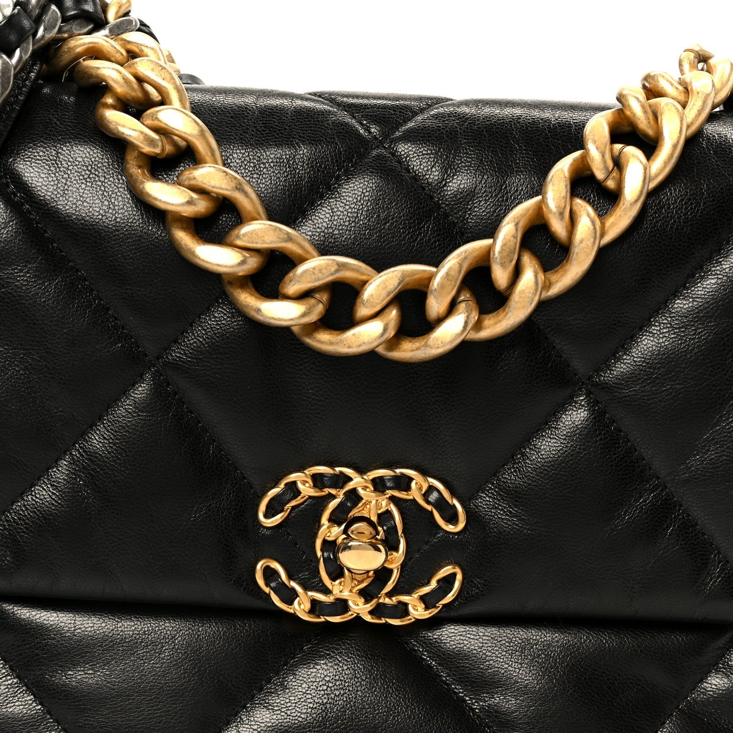 Goatskin Quilted Large CHNL 19 Flap Black