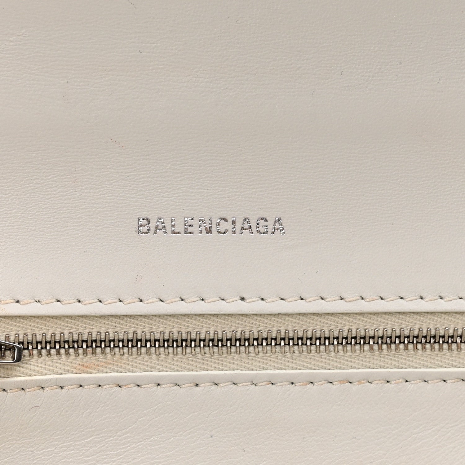 Shiny Box Calfskin Tonal B Hourglass Stretch Top Handle Bag White