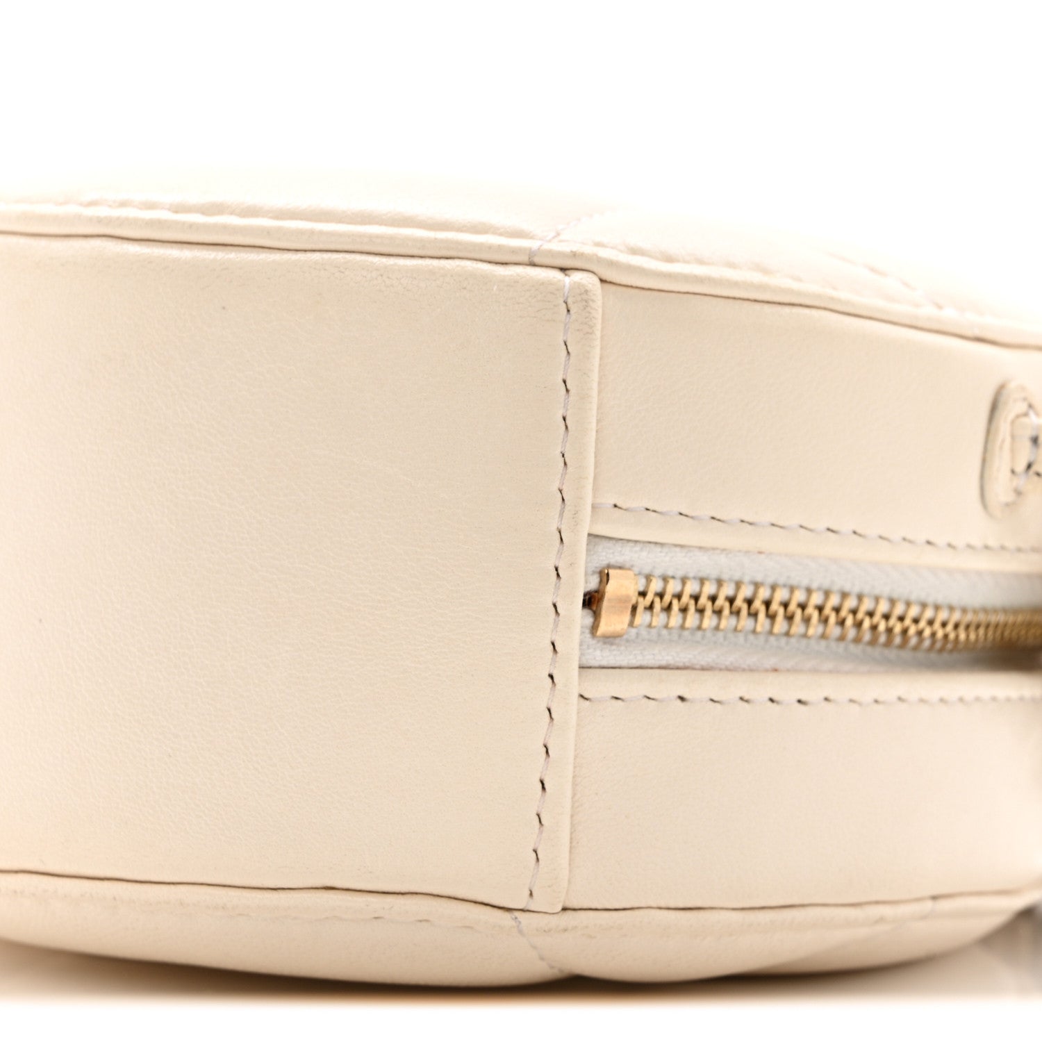 Lambskin Quilted CHNL 19 Round Clutch With Chain White