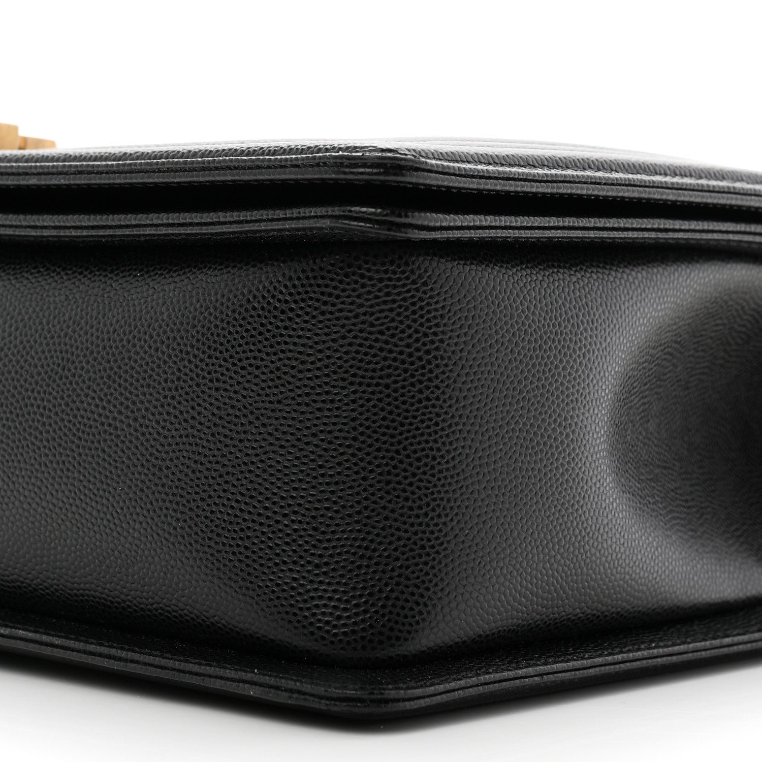 Caviar Quilted New Medium Boy Flap Black
