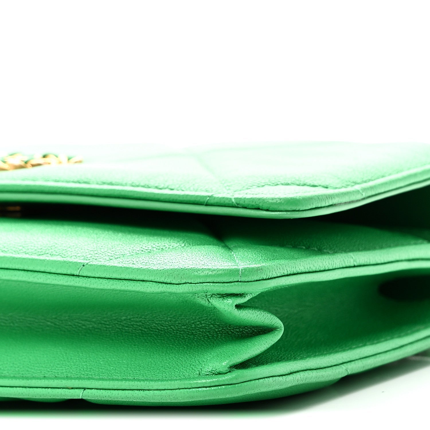 Shiny Goatskin Quilted CHNL 19 Wallet On Chain WOC Green