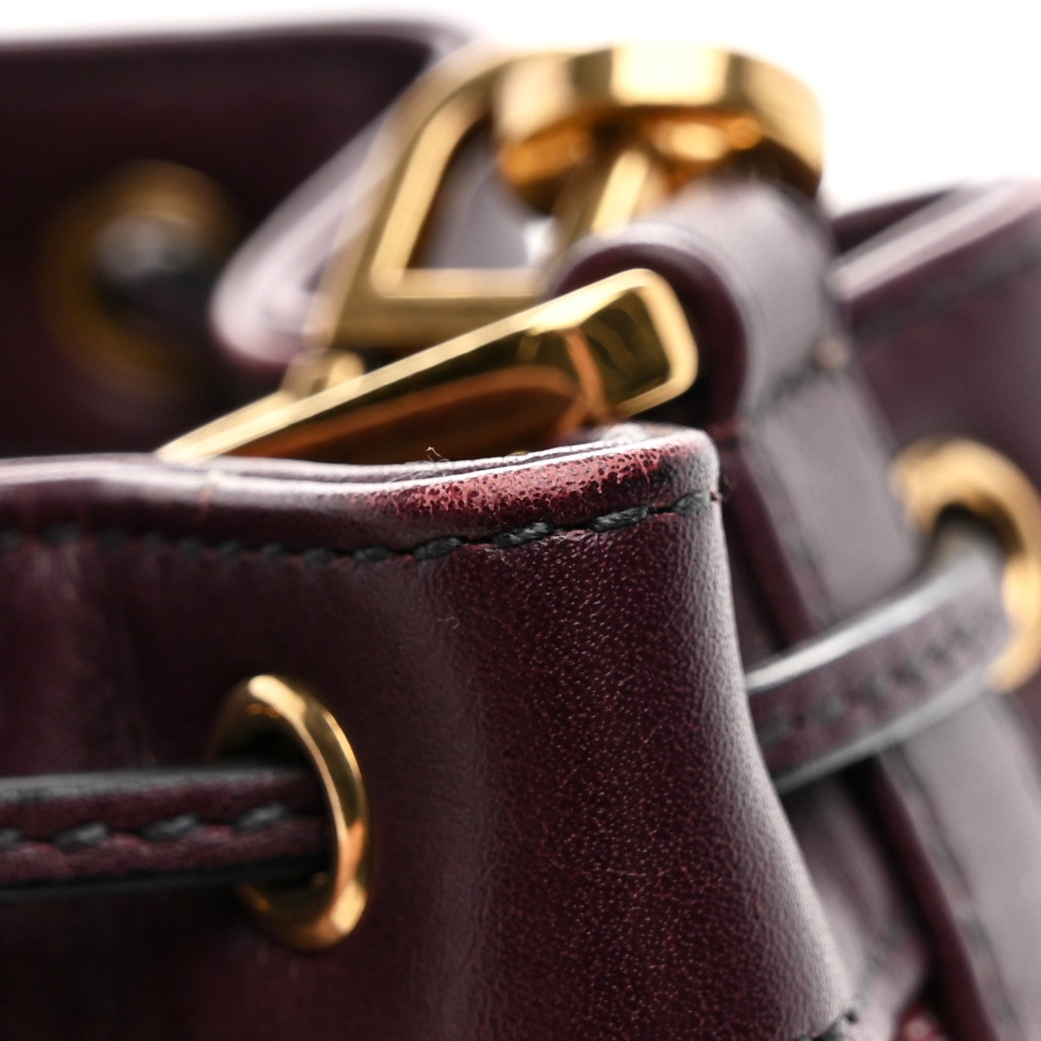Oblique Drawstring Chain Bucket Bag Burgundy
