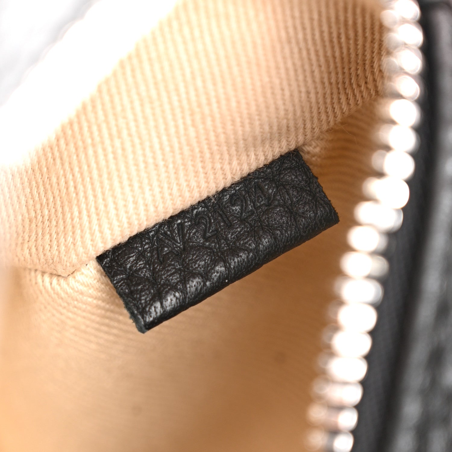Grained Calfskin Le Petit Turismo Black