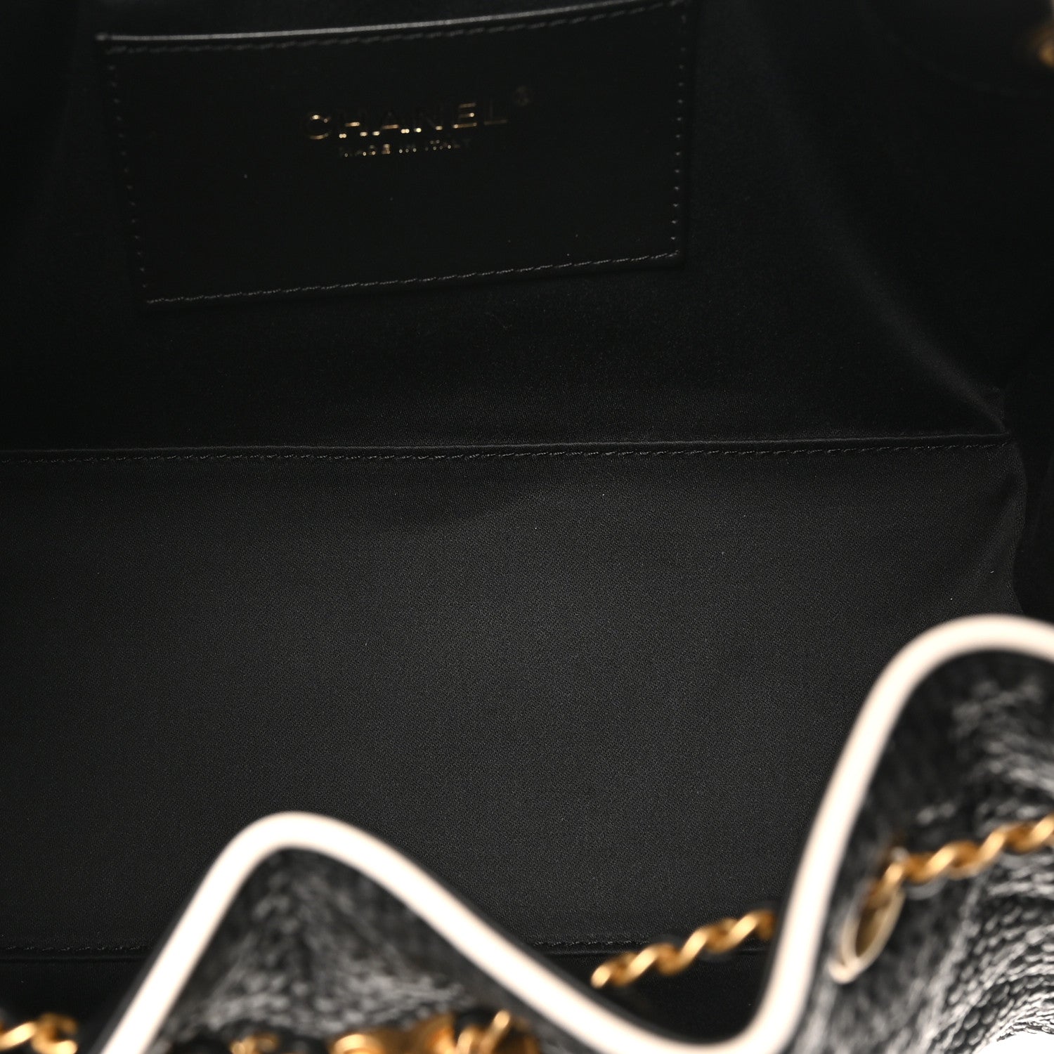 Braided Raffia Calfskin Quilted Small CHNL 25 Handbag Black White