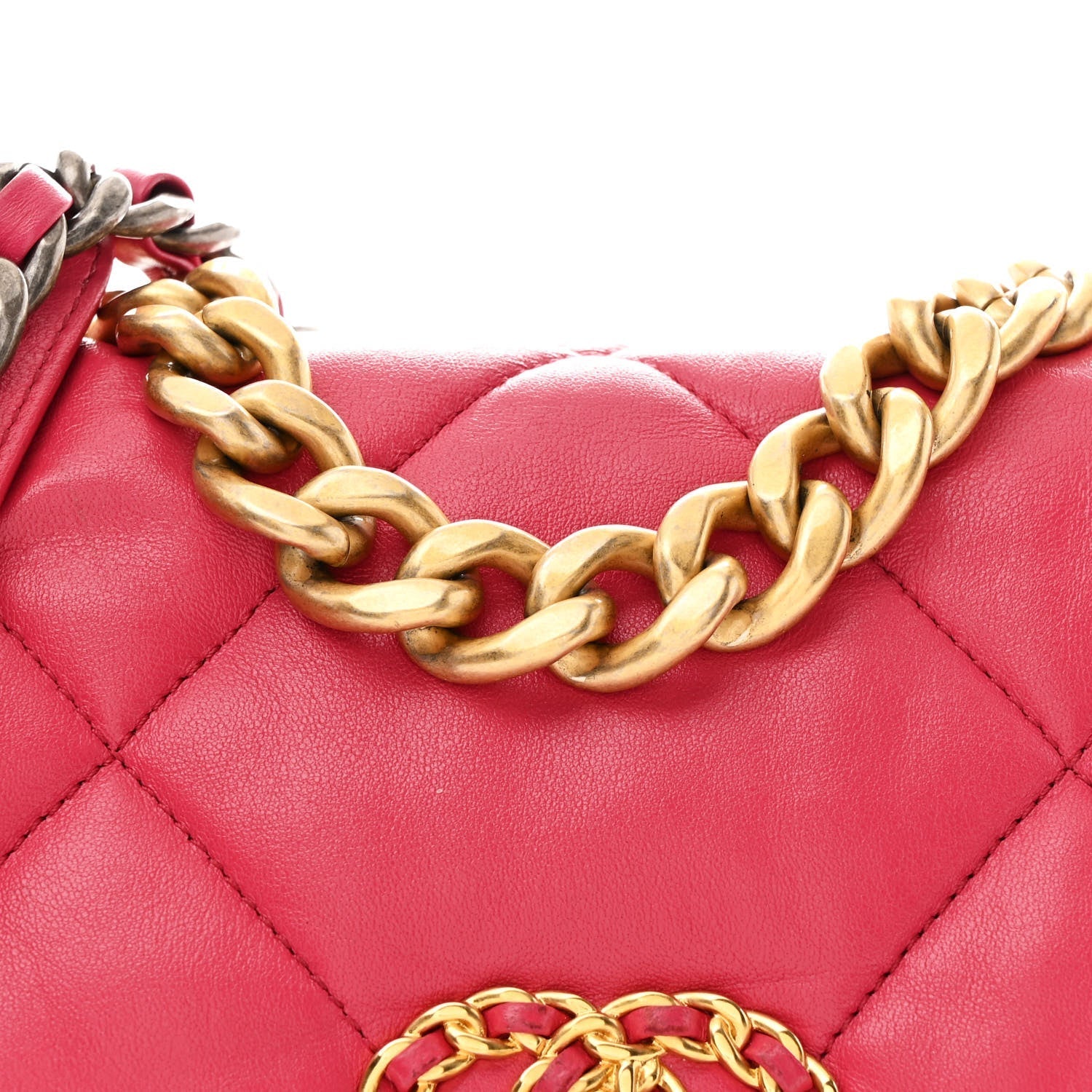 Lambskin Quilted Medium CHNL 19 Flap Dark Pink