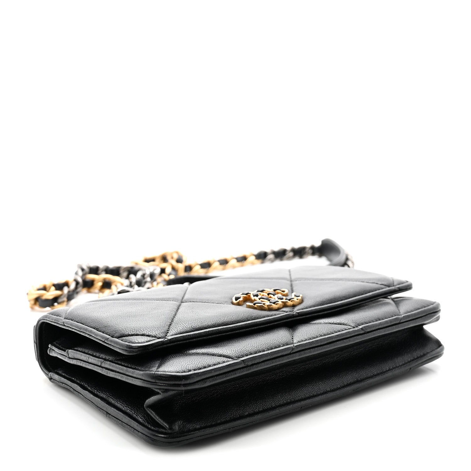 Lambskin Quilted CHNL 19 Wallet On Chain WOC Black