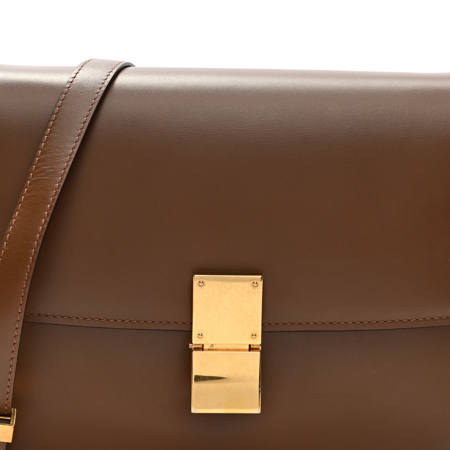 Box Calfskin Medium Classic Box Flap Bag Camel