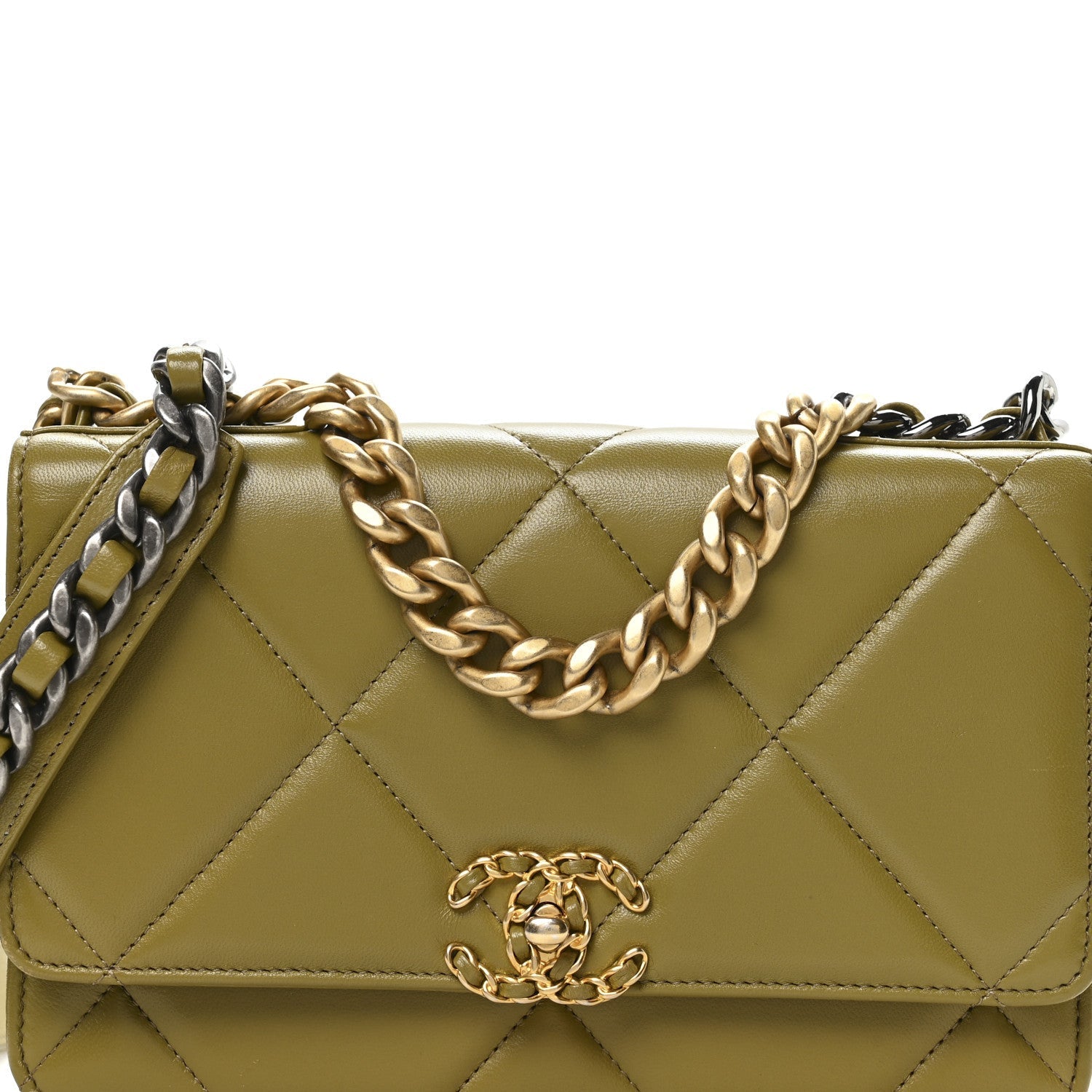 Lambskin Quilted CHNL 19 Wallet On Chain WOC Green