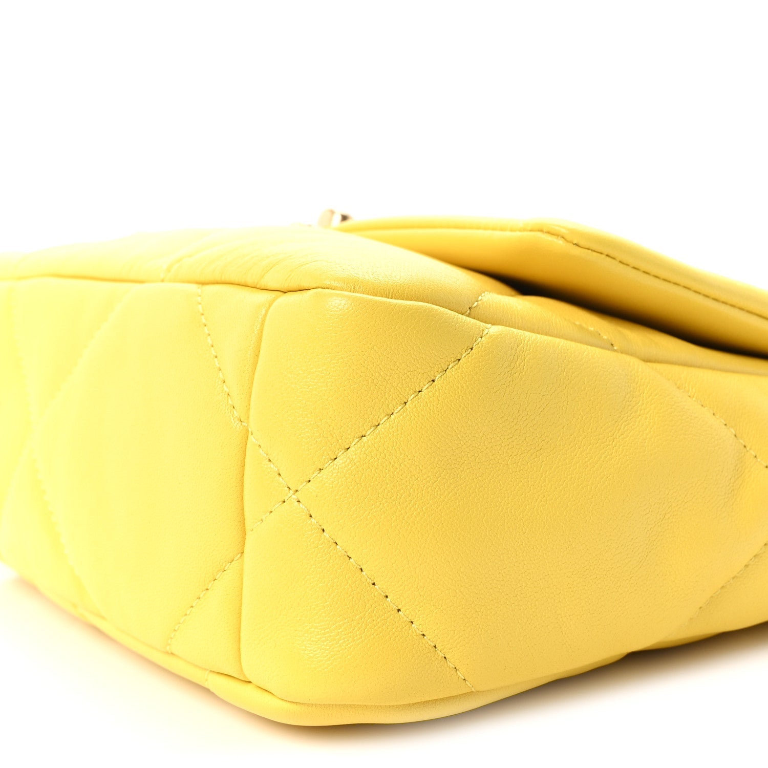 Lambskin Quilted Medium CHNL 19 Flap Yellow