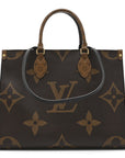 Reverse Monogram Giant Onthego MM