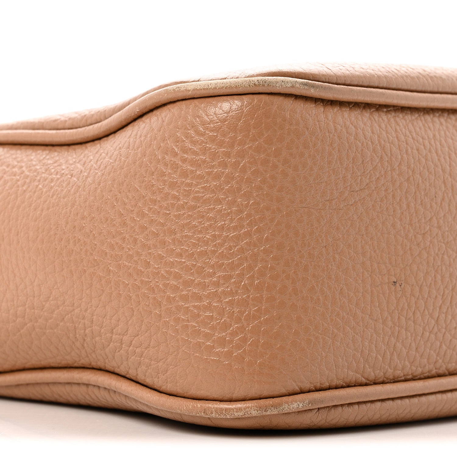 Pebbled Calfskin Small Soho Disco Bag Camelia